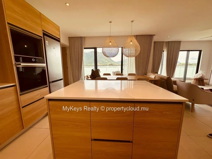 Penthouse – Vue Montagnes – Résidence Sécurisée