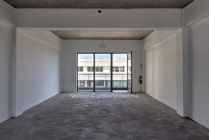 Customisable office space 