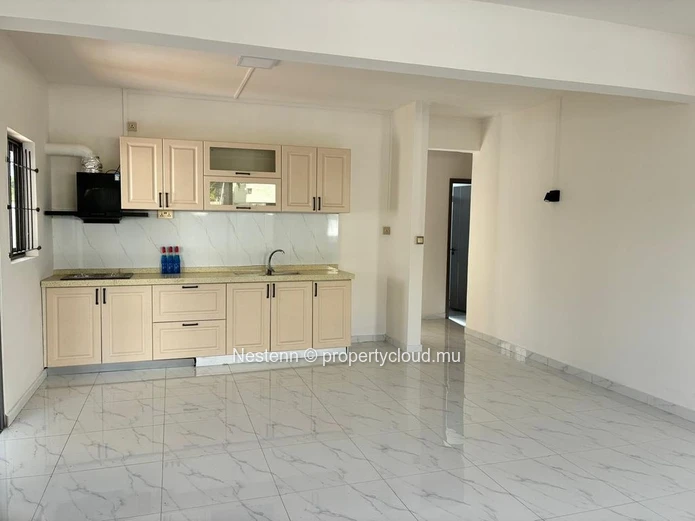 Duplex modernes neufs avec rooftop & piscine privée – Proche de Chemin Vingt Pieds, Grand Baie 