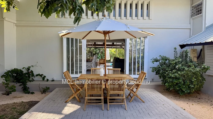 Maison Tropicale renovée à Calodyne