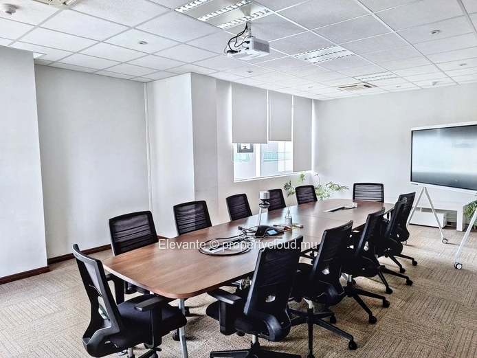 Offices for Sale in Ebène!