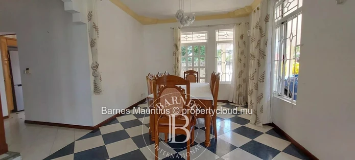 POINTE AUX CANONNIERS - Spacious family home - 4 bedrooms