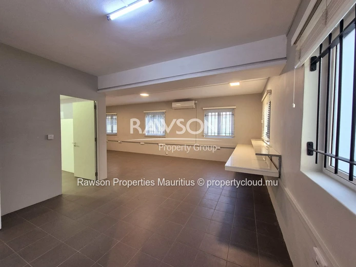 62m² Office To Let in Tamarin