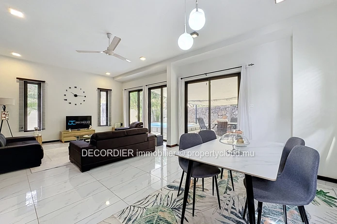 Maison mitoyenne à vendre – Grand Baie