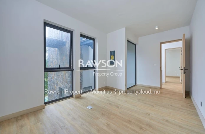 Duplex Neuf Accessible Aux Étrangers