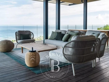 5 Bedroom Villa