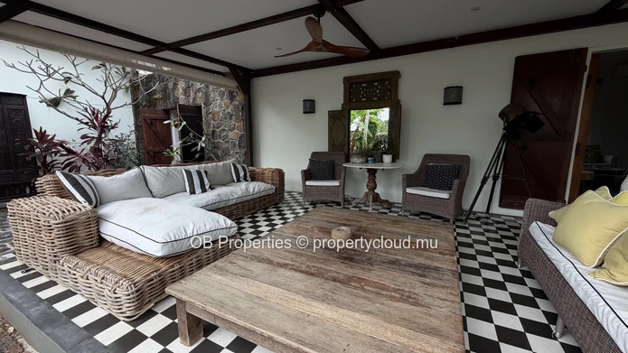 Prestigious 5-Bedroom Villa for Rent in Forêt Daruty