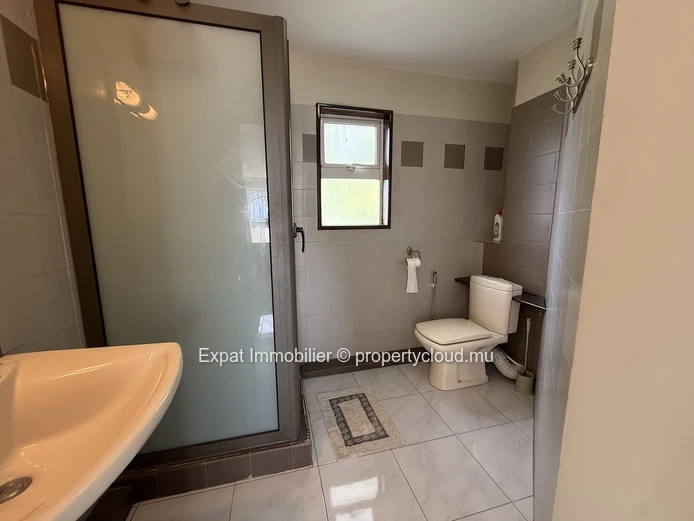 Triplex 3 Chambres En Résidence Sécurisée Avec Piscine – Grand Baie