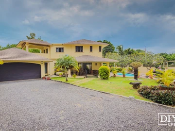4 Bedroom Villa