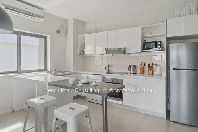 Appartement 2 chambres a pereybere route côtière , accessible aux étrangers 11M rs