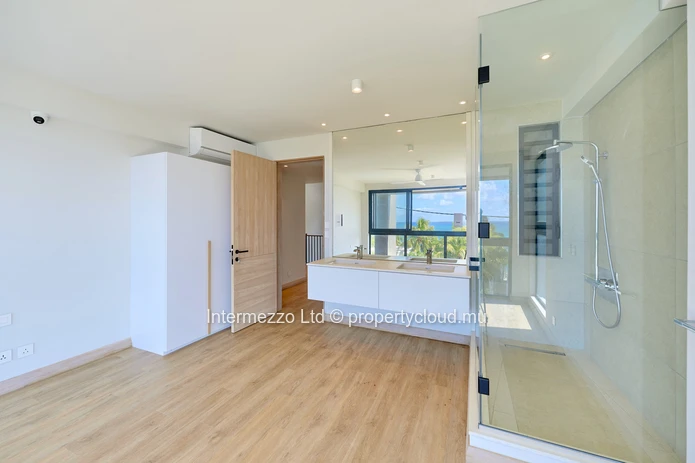 4-Bed duplex apartment Coin de Mire View | Iconic Architecture · 1.5M