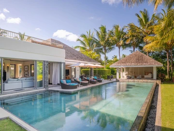 6 Bedroom Villa
