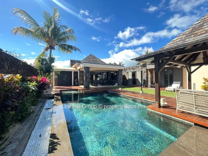 Luxury Villa For Rent In Pereybere – Secure Gated Estate
