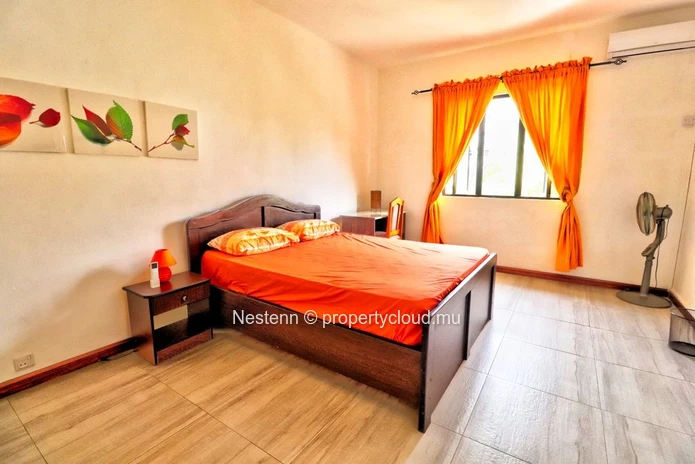 Elegant 3-bedroom duplex with private pool 
