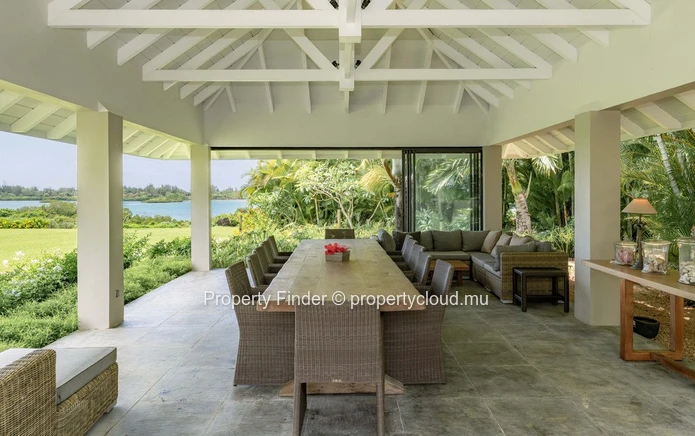 Villa luxueuse de 6 chambres dans le quartier Lunea d'Anahita