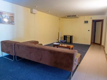 5 Bedroom Villa