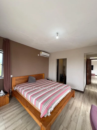 Superbe villa neuve en vente locale a Goodlands