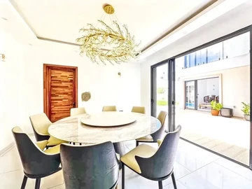 4 Bedroom Villa