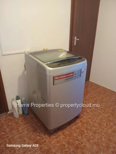 Villa entièrement rénovée à louer à Roches Noires