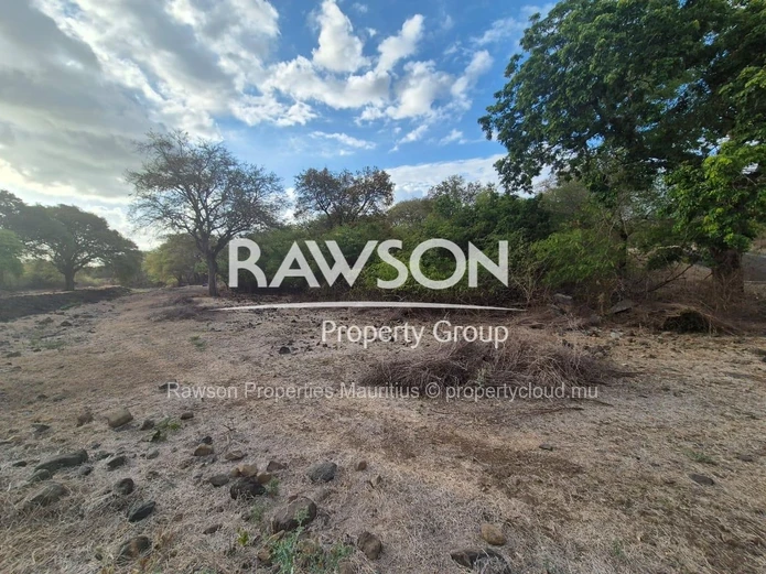  2 200 m² - Terrain à Vendre à Grande Rivière Noire