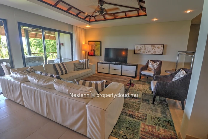 Beautiful 3-Bedroom sea view apartment 