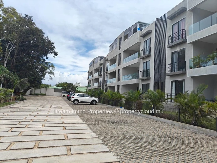 A 400M De La Mer ! Penthouse Moderne Vue Mer Avec Toit Terrasse A Grand Baie – Ile Maurice