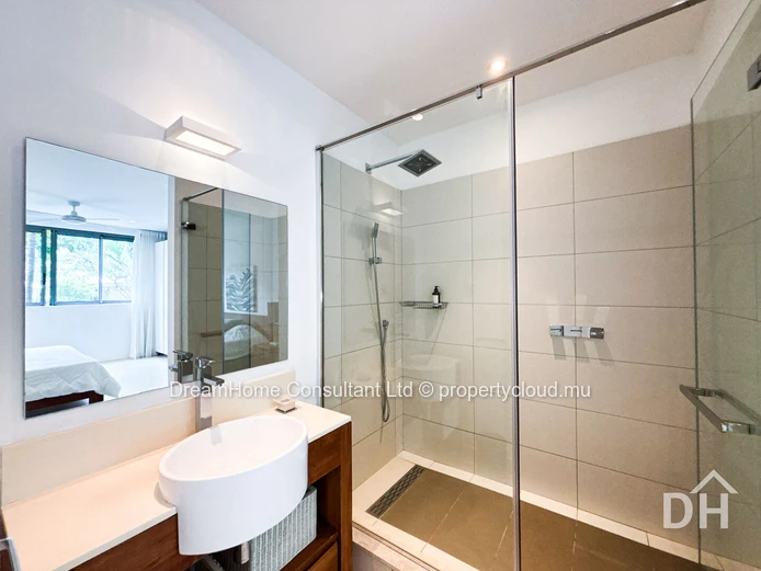 Appartement de luxe 4 chambres au bord de l'eau à louer à La Balise Marina, Rivière Noire