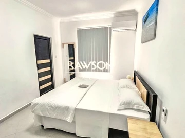 6 Bedroom Apartment