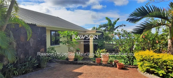 Villa In a well known Gated Estate of the North
