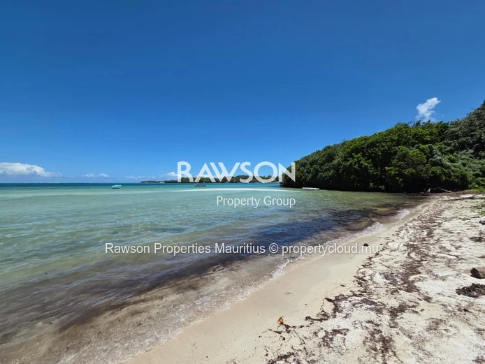 2 En-Suite Bedroom Apartment | Sea View | Trou D’Eau Douce | Accessible To Foreigners