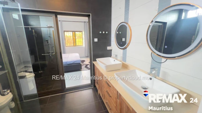 Peaceful 2-Bedroom Rental in Highlands