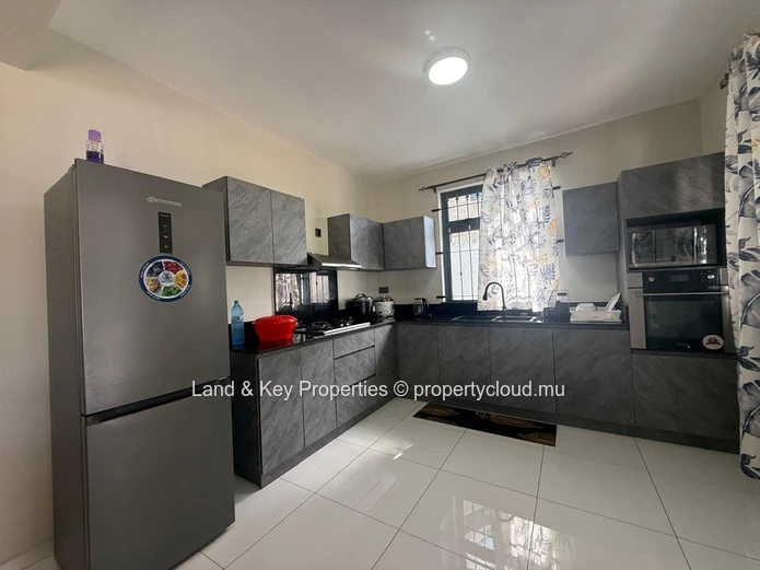 4-Bedroom Villa with Swimming Pool | Morc Mahadoo, Baie du Tombeau