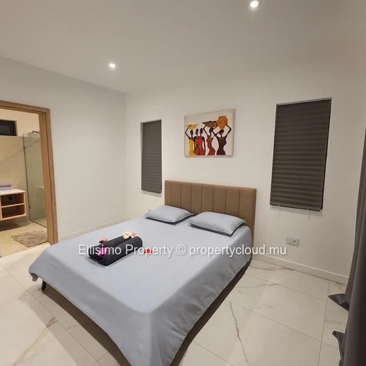 For Sale – Modern Villa in Péreybère