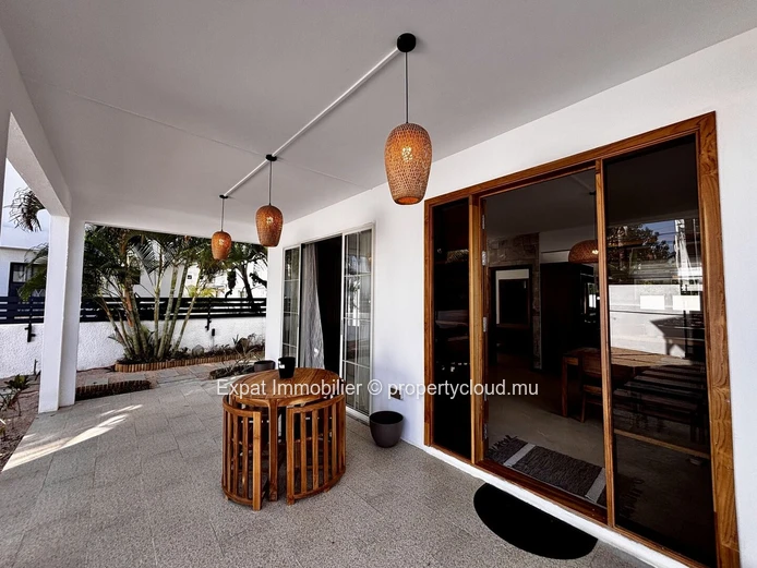 Villa Neuve 3 Chambres En Suite Avec Piscine – Pereybère
