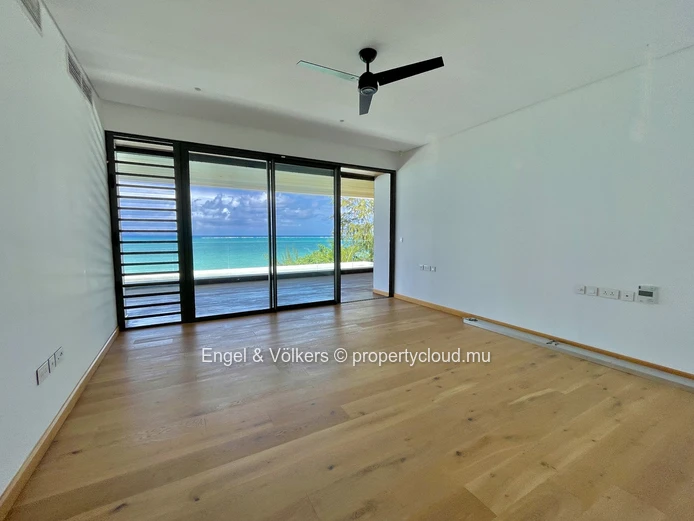 Breathtaking Beachfront Villa – A Blank Canvas for Your Coastal Dream