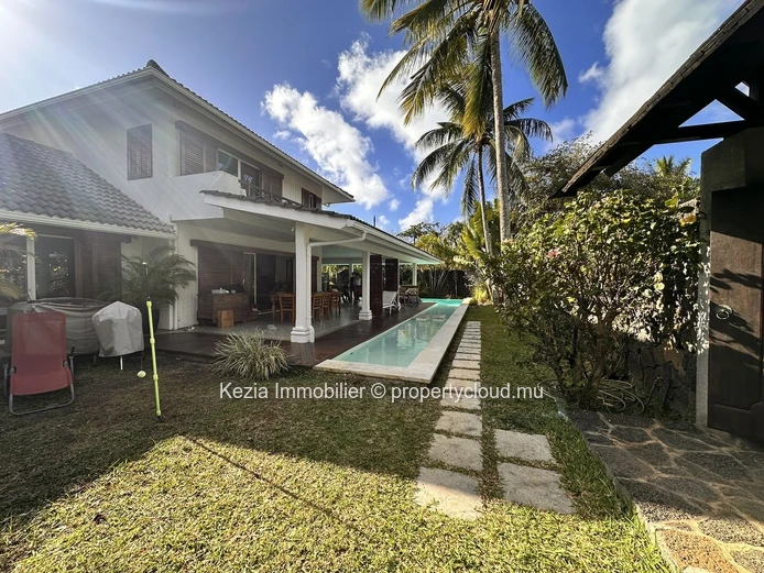 Balinese-Inspired Villa In Pointe Aux Canonniers