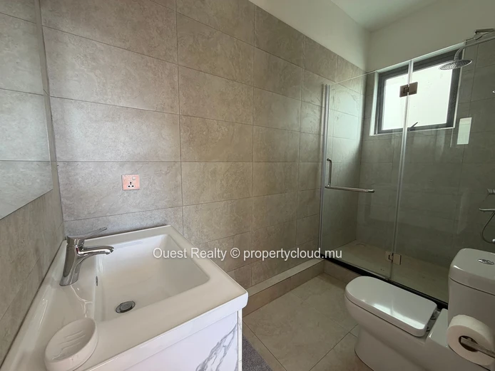 Pereybere | 2-Bedroom Apartment For Rent