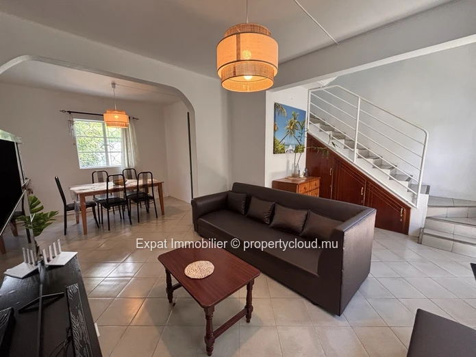 Lovely 2-bedroom house with a garden just a quick walk to the beach - Pointe aux Biches