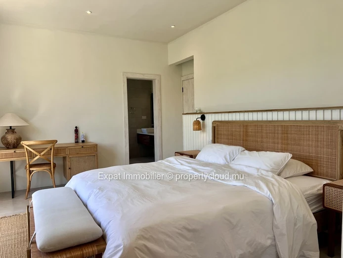 Disponible à la vente – Villa moderne avec piscine individuelle à Chemin Vingt Pied – Grand Baie – Accessible uniquem...