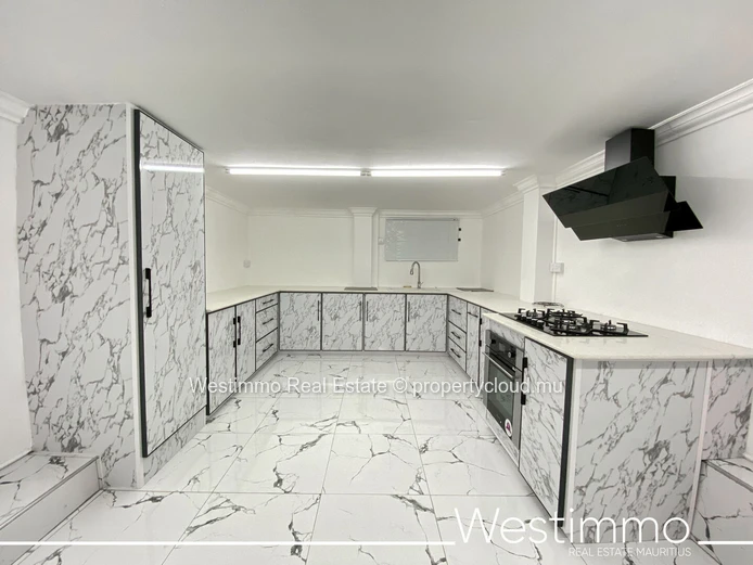 Villa de 3 chambres à louer à long terme à Trou aux Biches