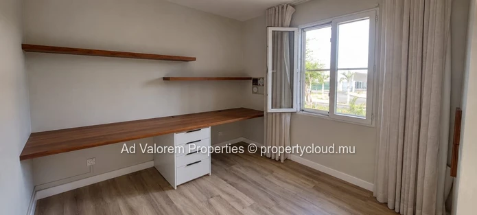 A LOUER - Joli duplex de 3 chambres avec jardin privatif au cœur de Moka (Mandat exclusif)