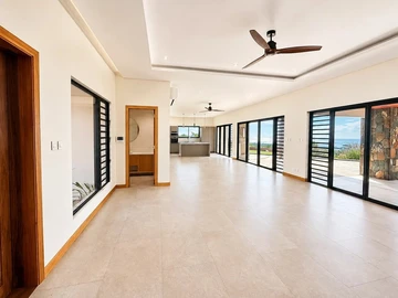 4 Bedroom Villa