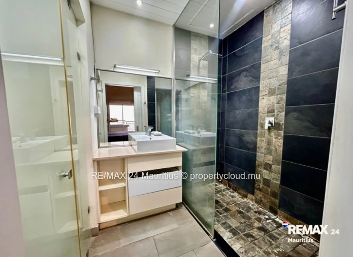 2 Bedroom Apartment for Rent - Beach Resort, Bain Boeuf