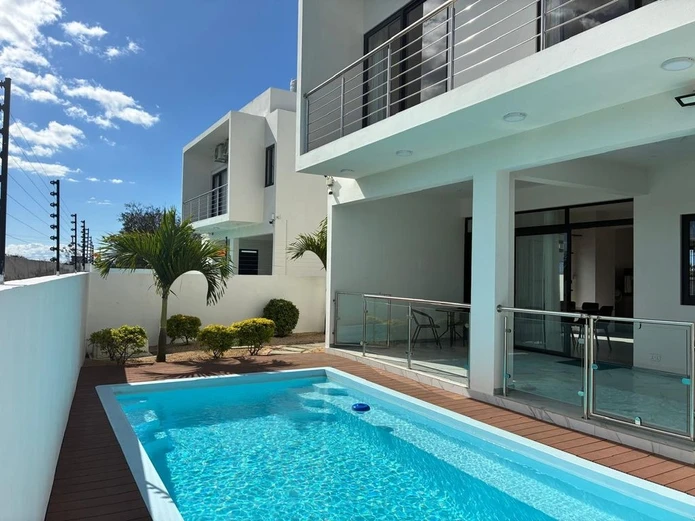 Modern 3-bedroom villa with pool close to the beach and Super U supermarket