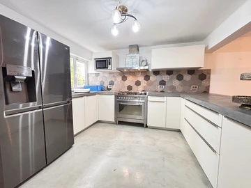 3 Bedroom Townhouse, Duplex