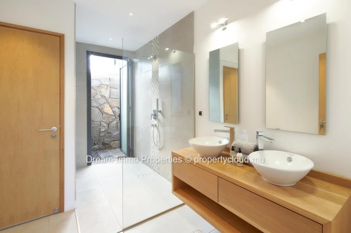 Stunning villa close to Tamarina Golf, beach & shops in Tamarin - Mauritius
