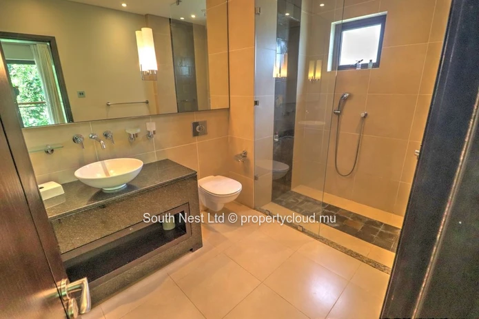 Beautiful 3-Bedroom sea view apartment  
