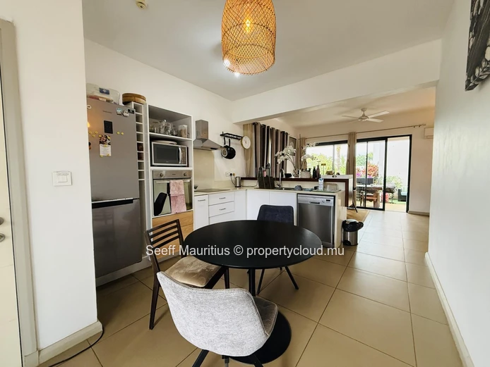 Élégant Appartement Rez-de-Jardin 2,5 Chambres avec Jardin Privatif – Azuri 