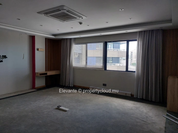 Offices for sale in prime location - Port Louis