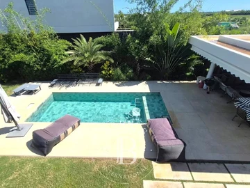 4 Bedroom Villa